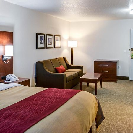 Comfort Inn Redding Near I-5 Dış mekan fotoğraf