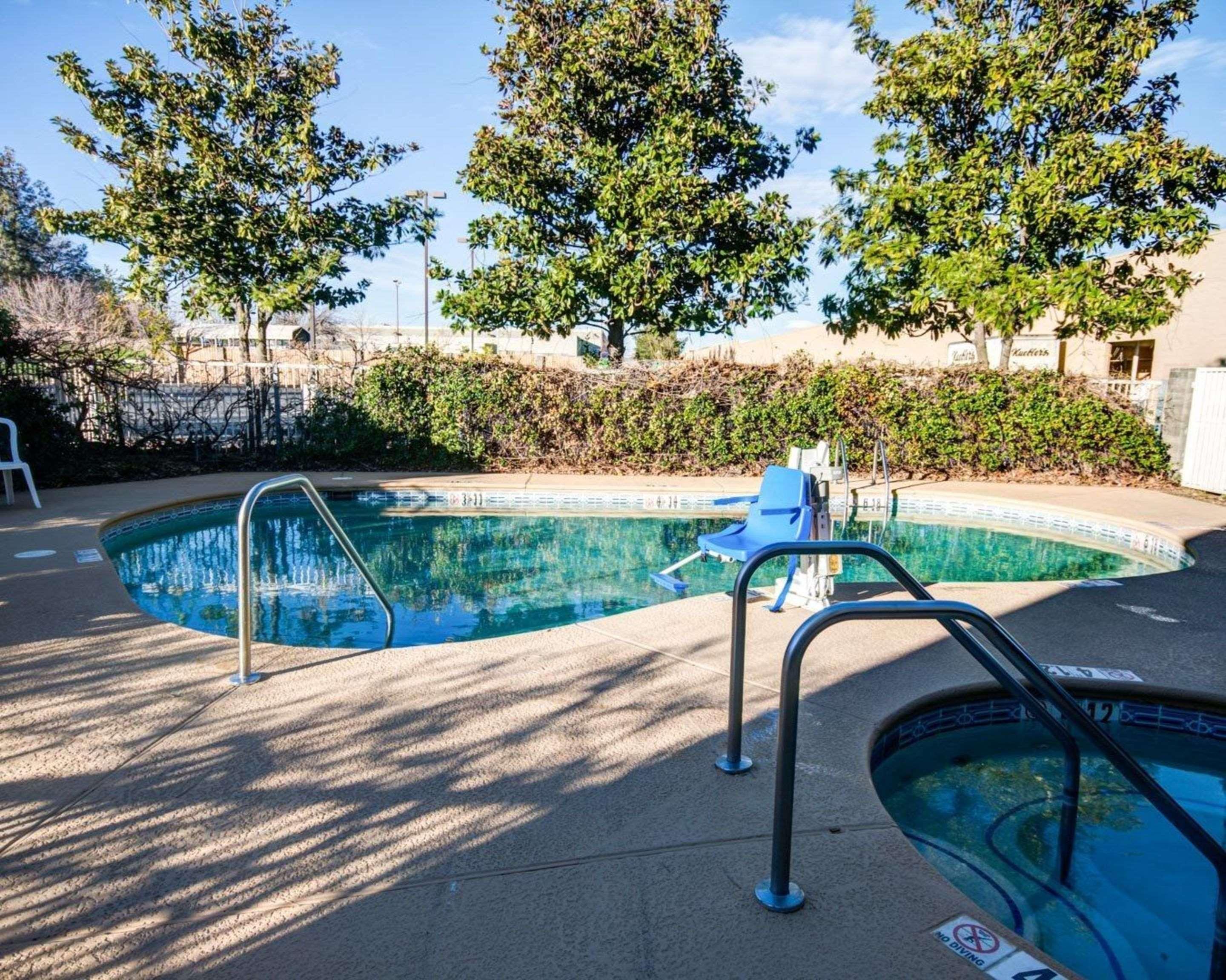 Comfort Inn Redding Near I-5 Dış mekan fotoğraf