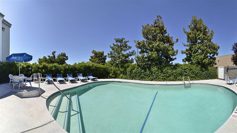 Comfort Inn Redding Near I-5 Dış mekan fotoğraf